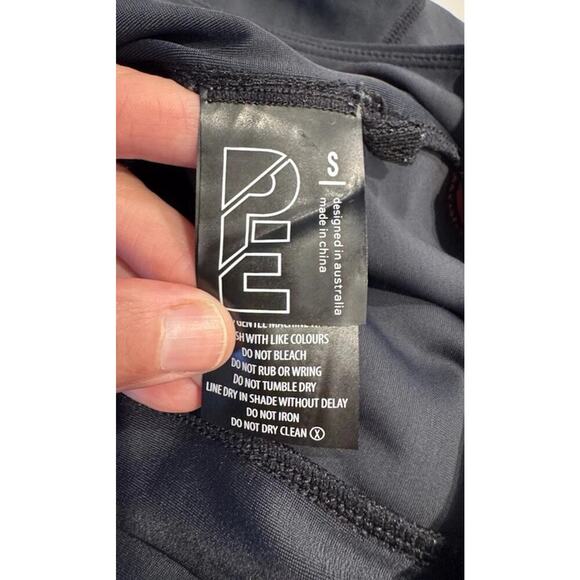 P.E Nation Women’s Size Small Time Out 7/8 Legging Red White Blue Stripe Gym - Picture 4 of 5